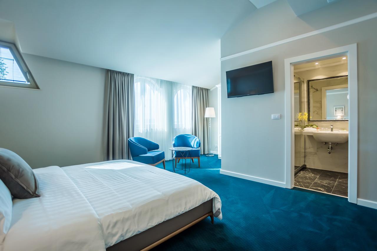 Hotel Residence Promenade Burgas Exterior foto Deluxe room