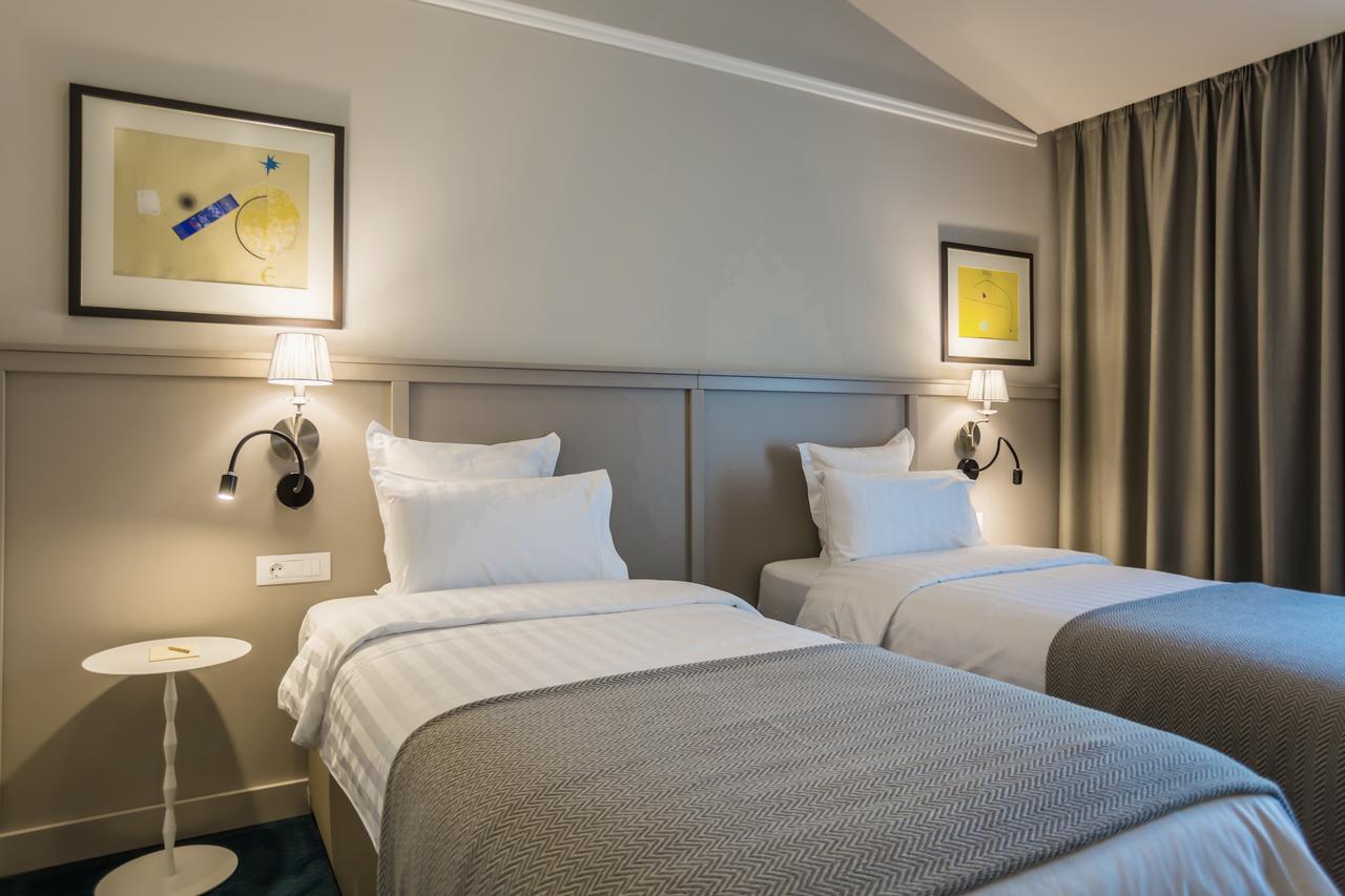 Hotel Residence Promenade Burgas Exterior foto A room at the hotel